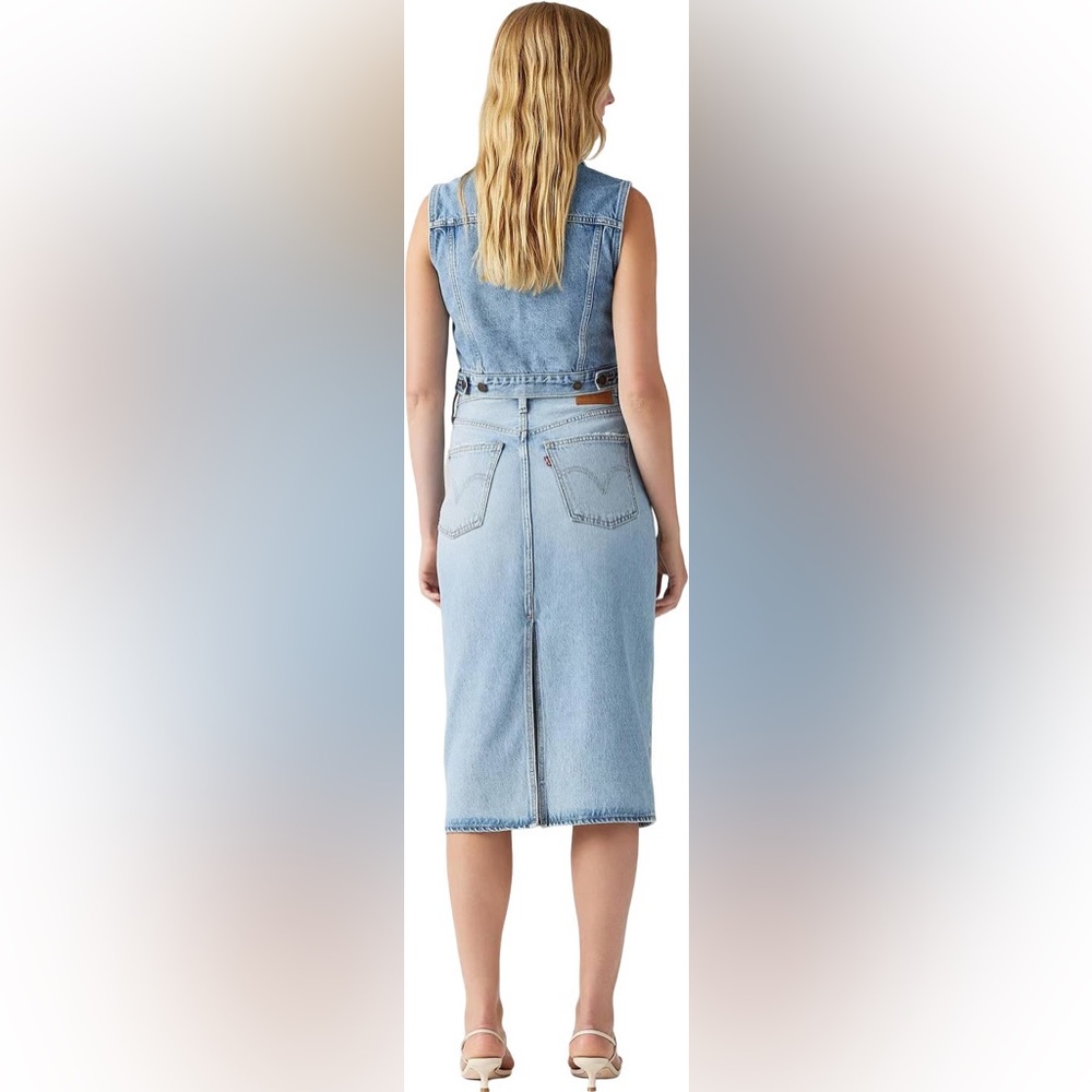 Levi’s High Rise Classic Denim Midi Skirt